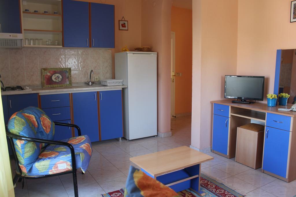 Yalcinkayalar Aparthotel Datca Ruang foto